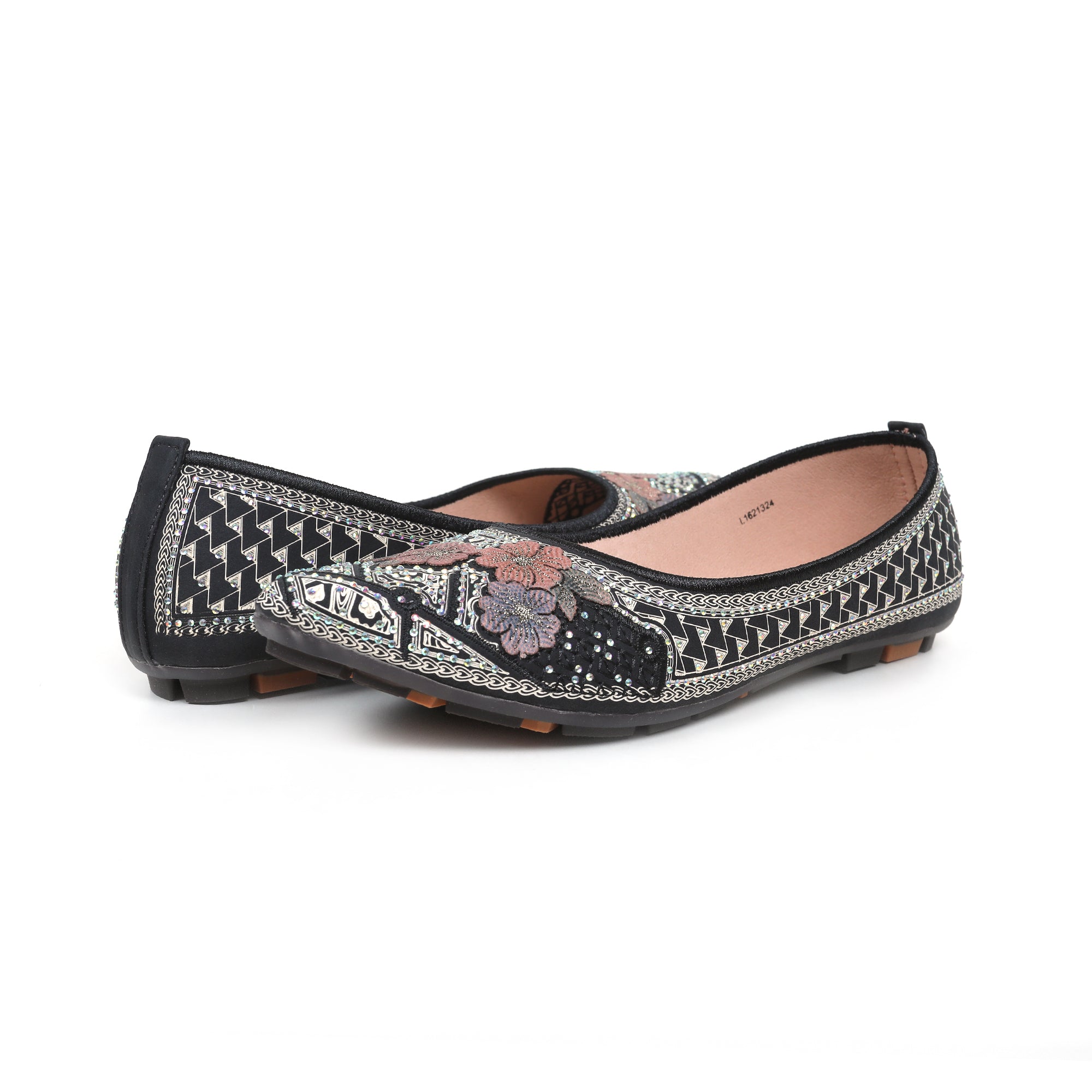 LADIES CLOSE SHOE - Vibrantbd.com